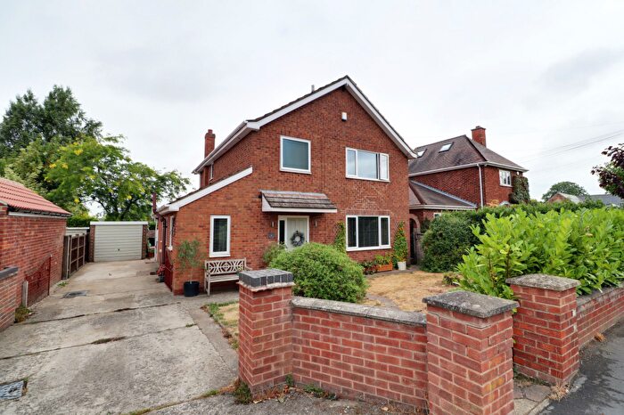 3 Bedroom Detached House For Sale In West Street, West Butterwick, DN17