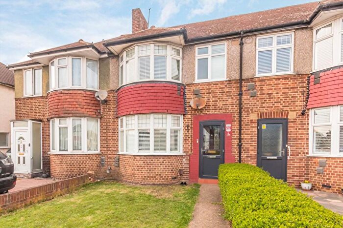 3 Bedroom Semi-Detached House To Rent In Malden Way, New Malden, KT3