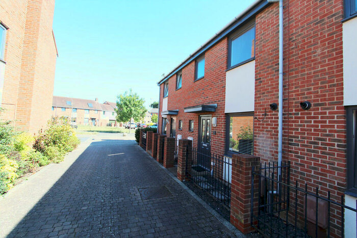 3 Bedroom Terraced House To Rent In Auger Way, Waterlooville, PO7