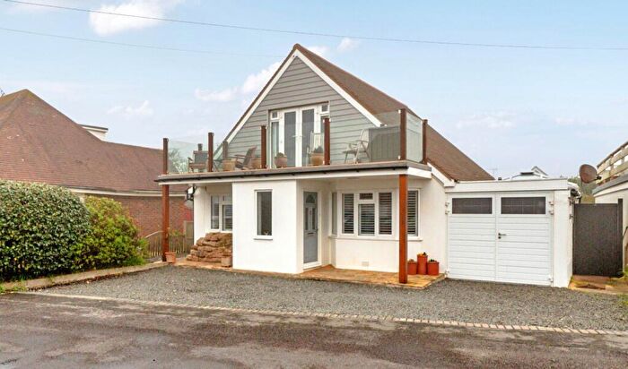 4 Bedroom Detached House For Sale In Central Drive, Elmer, PO22