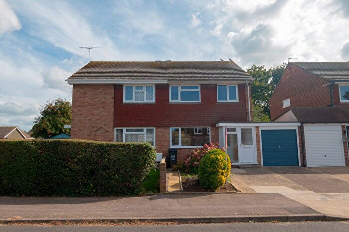 3 Bedroom Semi-Detached House For Sale In Beech Drive, Broadstairs, Kent, CT10
