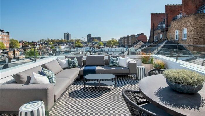 2 Bedroom Flat To Rent In Prince Of Wales Terrace, Kensington, W8