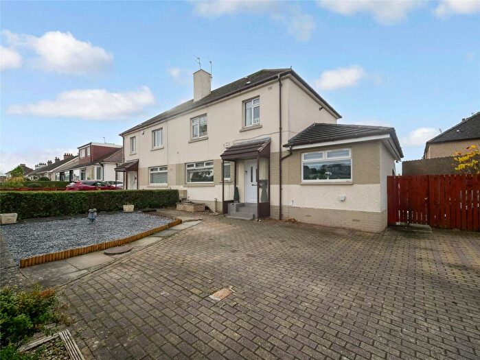 3 Bedroom Semi Detached House For Sale In The Loaning, Motherwell, North Lanarkshire, ML1