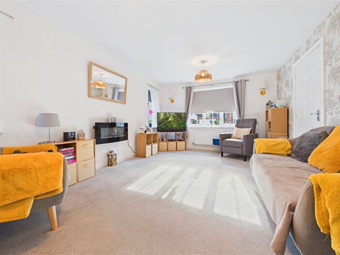 5 Bedroom Detached House For Sale In Eaton Croft, Rugeley, WS15