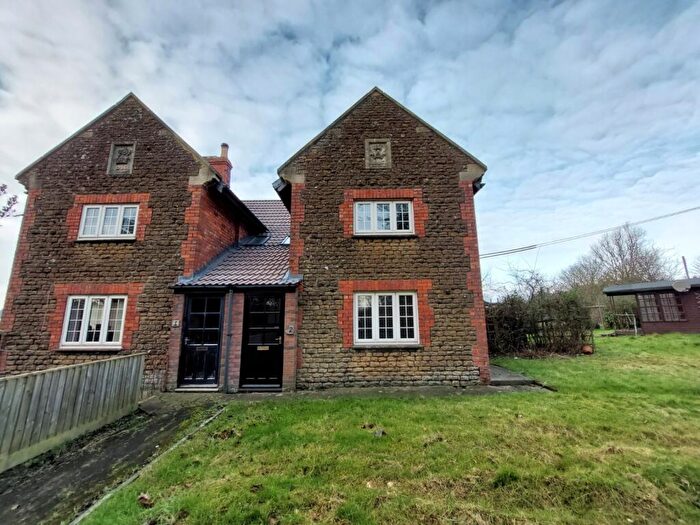3 Bedroom Semi-Detached House To Rent In Calne, Wiltshire, SN11