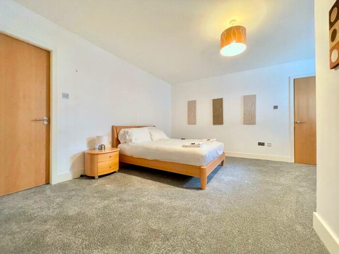 2 Bedroom Flat To Rent In Buchanan Street, Glasgow, G1