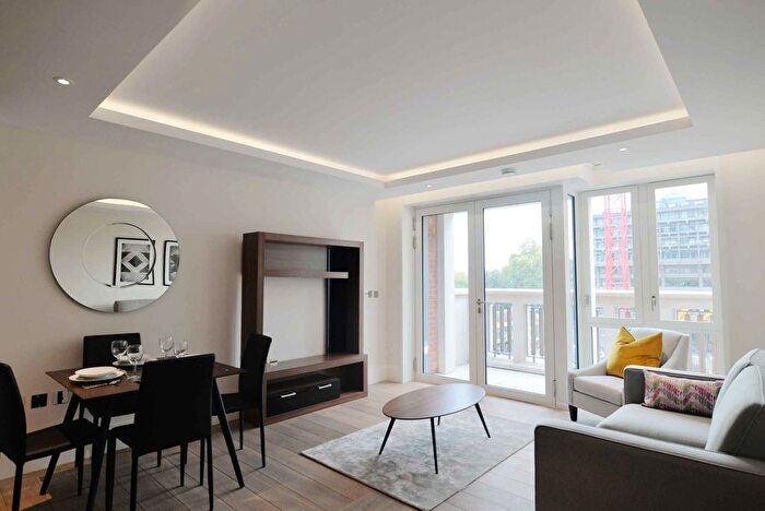 1 Bedroom Flat To Rent In Arundel Street, London, WC2R