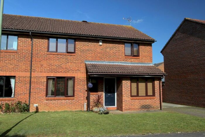 4 Bedroom Semi-Detached House To Rent In Montgomery Road, Caversfield, Bicester, Oxon, OX27