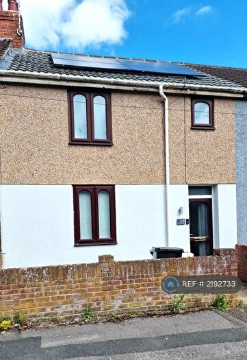 3 Bedroom Terraced House To Rent In Kitchener Street, Swindon, SN2