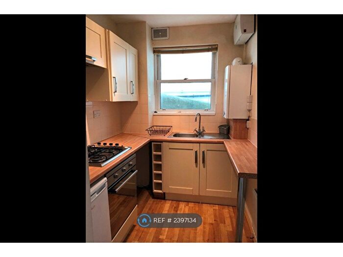 1 Bedroom Flat To Rent In Beaconsfield Villas, Brighton, BN1
