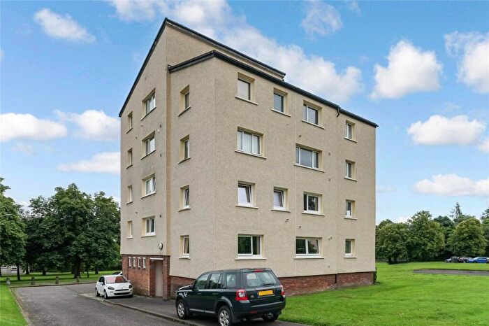 2 Bedroom Flat For Sale In Castle Way, Cumbernauld, Glasgow, North Lanarkshire, G67