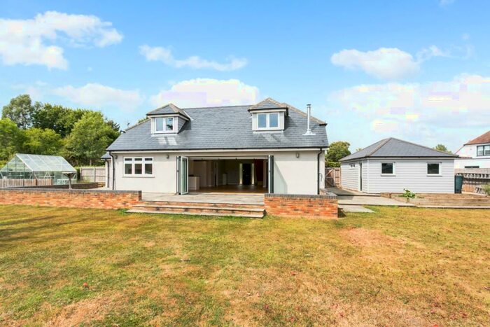 4 Bedroom Detached House To Rent In Ascot Road Maidenhead, SL6