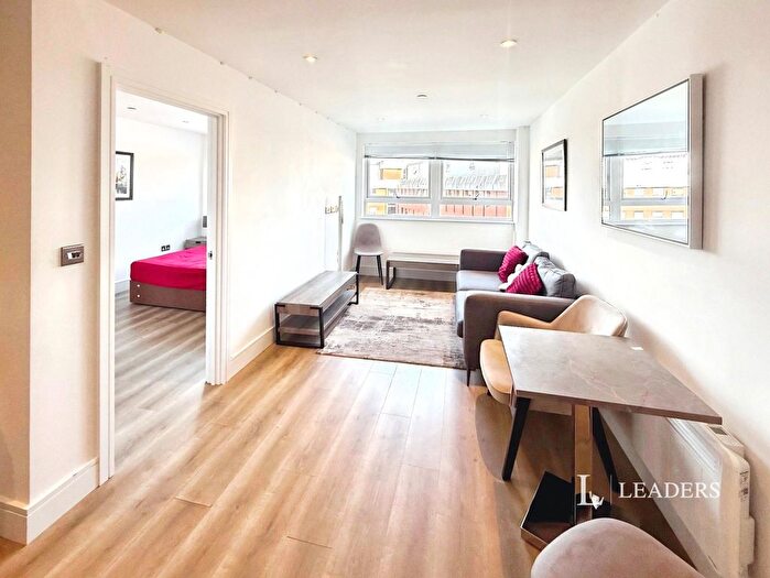 1 Bedroom Flat To Rent In Wood Street, East Grinstead, West Sussex, RH19