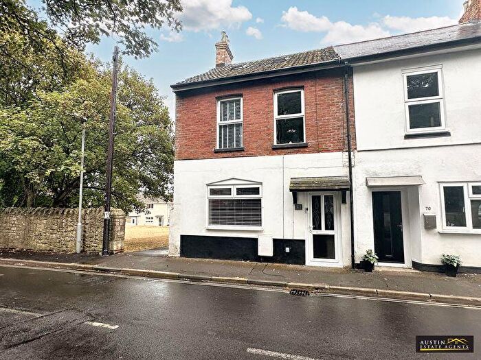 4 Bedroom Terraced House For Sale In Grove Road, The Grove, Portland, Dorset, DT5