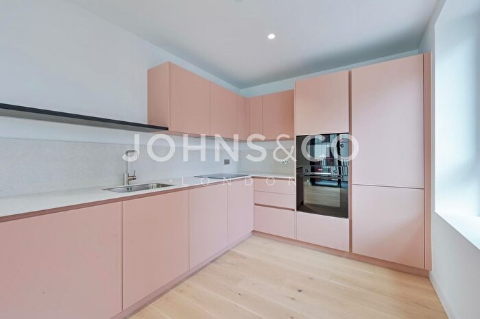 1 Bedroom Flat To Rent In Singer Apartments, Peninsula Gardens, London, SE10
