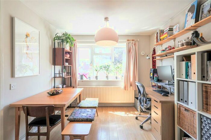 1 Bedroom Flat To Rent In Spenser Grove, London, N16