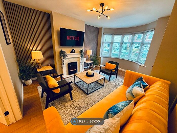 3 Bedroom End Terrace House To Rent In Stratford Street, Coventry, CV2