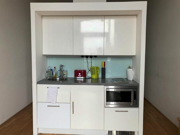 Studio To Rent In Clippers Quay, Salford, M50