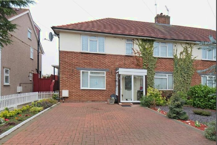 2 Bedroom Maisonette To Rent In Townson Way, Northolt, UB5