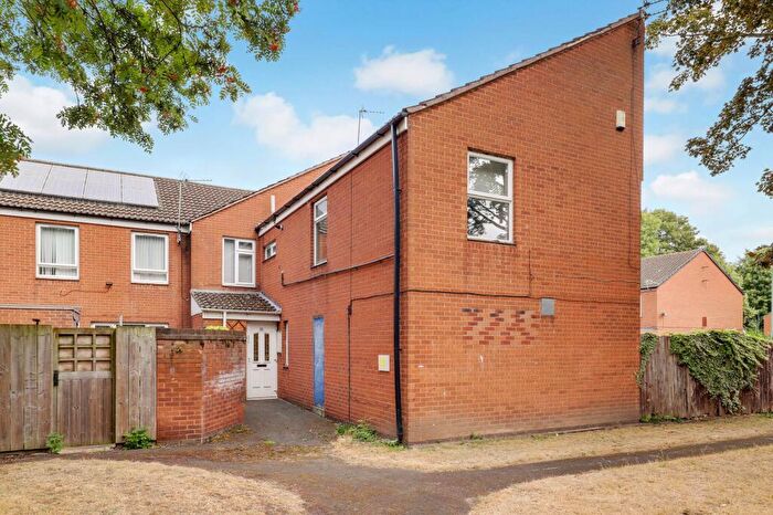 3 Bedroom End Of Terrace House For Sale In Lammas Gardens, Nottingham, NG2
