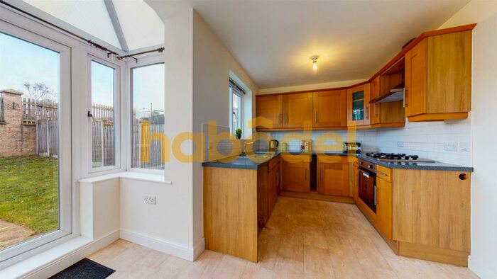 3 Bedroom Semi-Detached House To Rent In Hawshaw Bank, Hoyland, Barnsley, S74