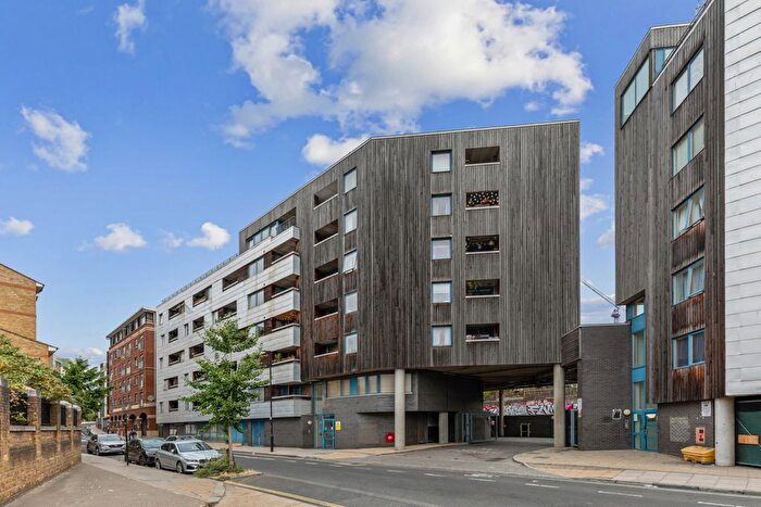 1 Bedroom Flat For Sale In St. Pancras Way, London, NW1