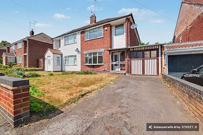3 Bedroom Semi-Detached House For Sale In Ivybridge Road, Coventry, CV3