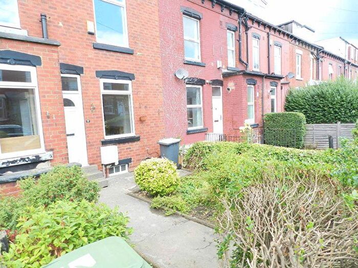 2 Bedroom Terraced House To Rent In Royal Park Avenue, Leeds, LS6