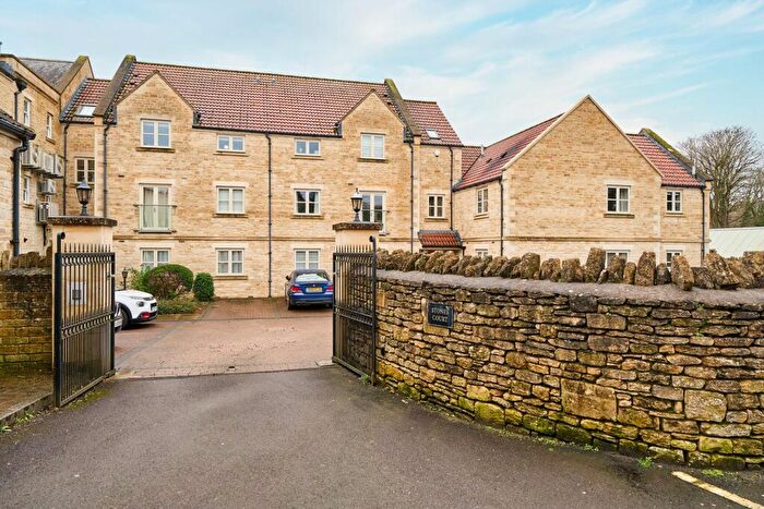 2 Bedroom Apartment For Sale In Stones Court, Bradford-on-Avon, BA15