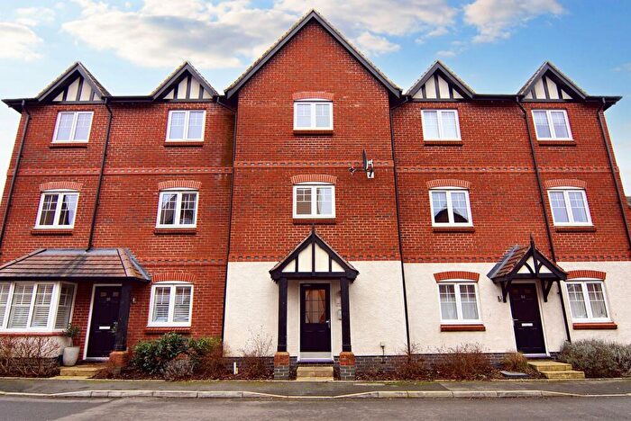 2 Bedroom Flat For Sale In Meer Stones Road, Balsall Common, CV7