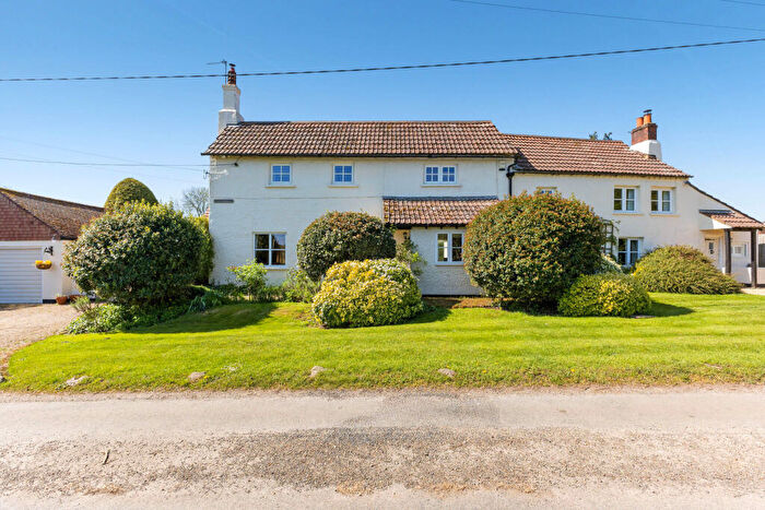 4 Bedroom Detached House For Sale In Arrewig Lane, Chesham, HP5