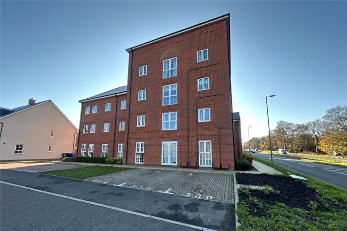 2 Bedroom Flat For Sale In Masterson Close, Wellesley, Aldershot, Hampshire, GU11