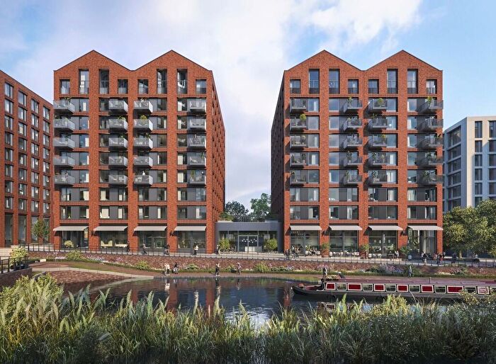 1 Bedroom Apartment For Sale In Cardigan Wharf, Glasswater Locks, Birmingham City Centre, B4