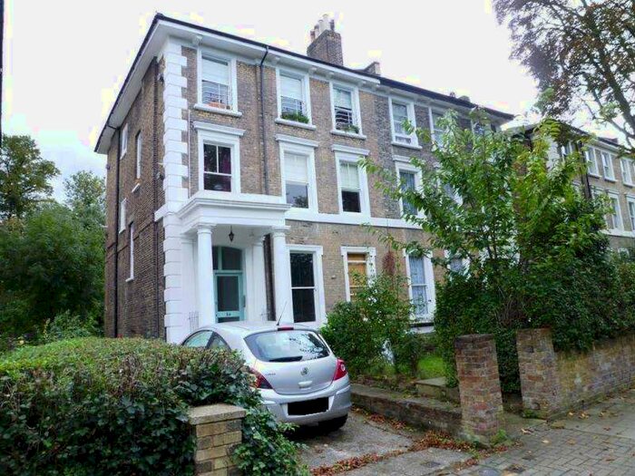 2 Bedroom Apartment To Rent In Thicket Road, London, SE20