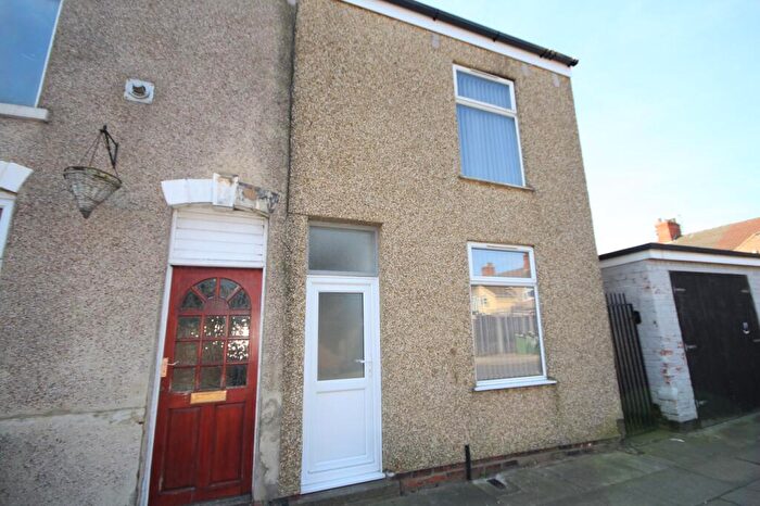 3 Bedroom End Of Terrace House For Sale In Tunnard Street, Grimsby, Lincolnshire., DN32