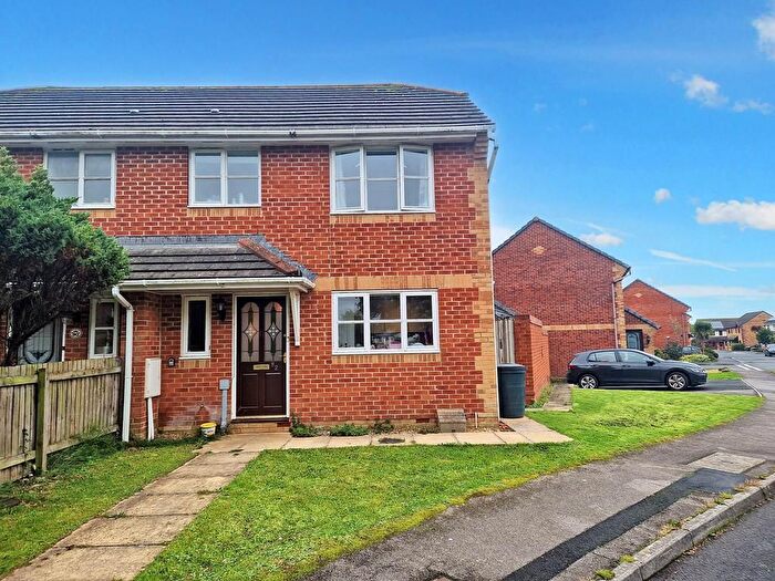 3 Bedroom Semi-Detached House To Rent In Elizabeth Road, Bude, EX23