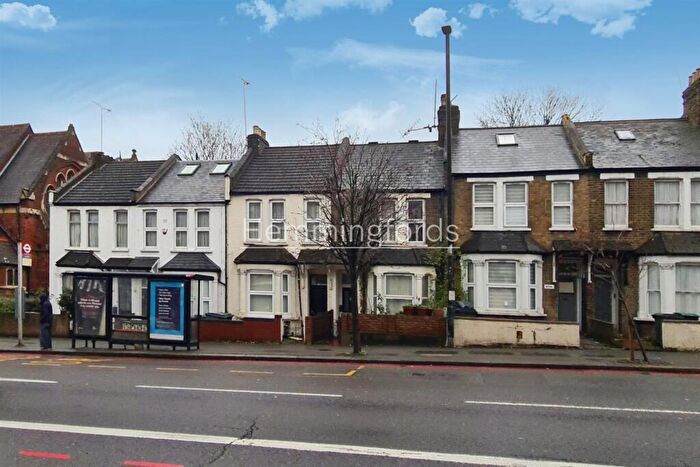 4 Bedroom Terraced House To Rent In Seven Sisters Road, London, N14