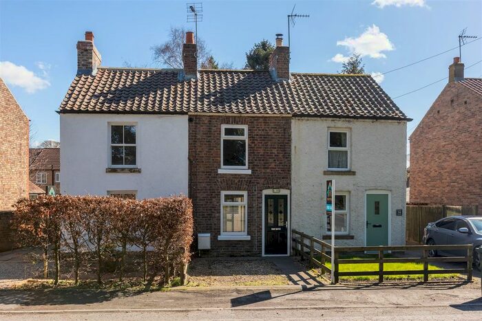 2 Bedroom Cottage For Sale In Scarborough Road, Norton, Malton, YO17