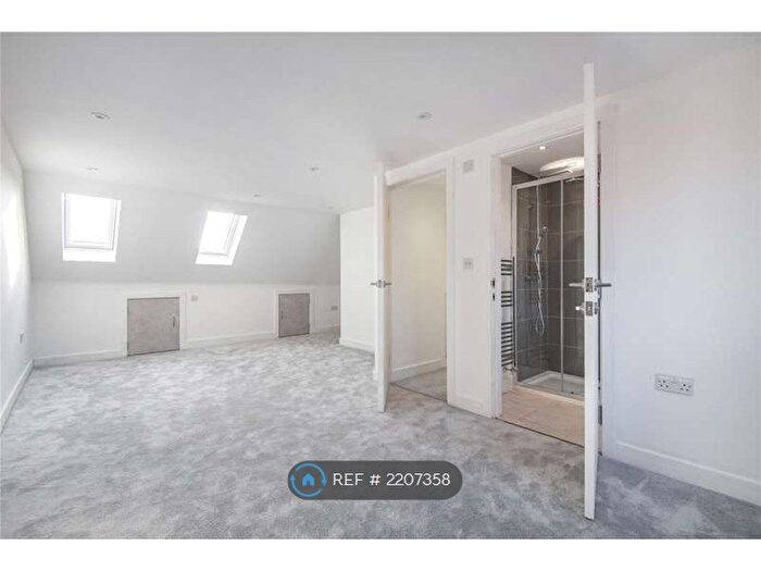 4 Bedroom Terraced House To Rent In Lance Road, Harrow, HA1