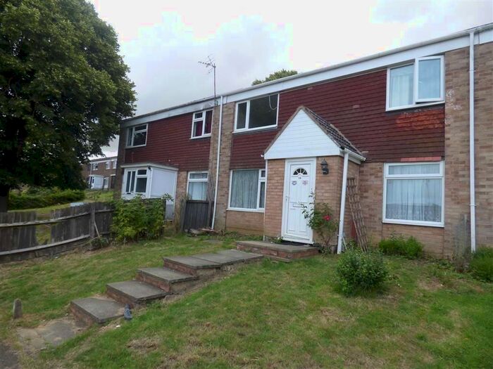 3 Bedroom Property To Rent In Blake Close, Daventry NN11