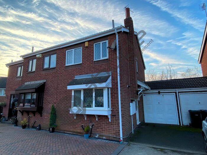 2 Bedroom Semi-Detached House To Rent In Crossley Close, Rotherham, S66