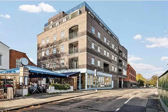 1 Bedroom Flat To Rent In The Windmill, Chiswick High Road, Chiswick, W4