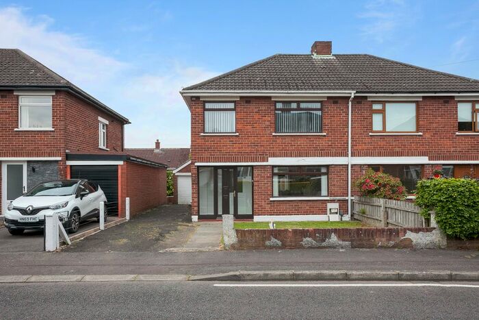 3 Bedroom Semi-Detached House To Rent In Hollymount, Belfast, BT10