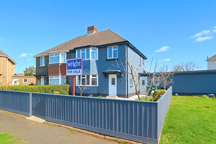 4 Bedroom Semi Detached House For Sale In Ideal Family Home * Shanklin, PO37