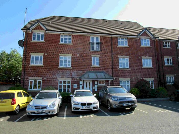 2 Bedroom Flat To Rent In Shalefield Gardens, Atherton, Greater Manchester, M46