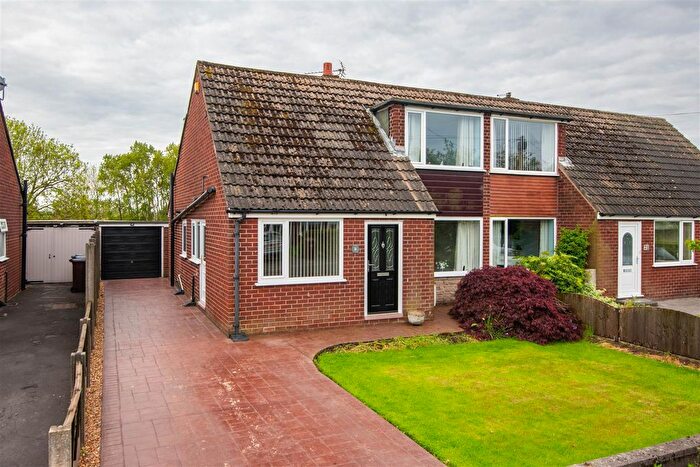3 Bedroom Semi-Detached Bungalow For Sale In Highfield Drive, Longton, Preston, PR4