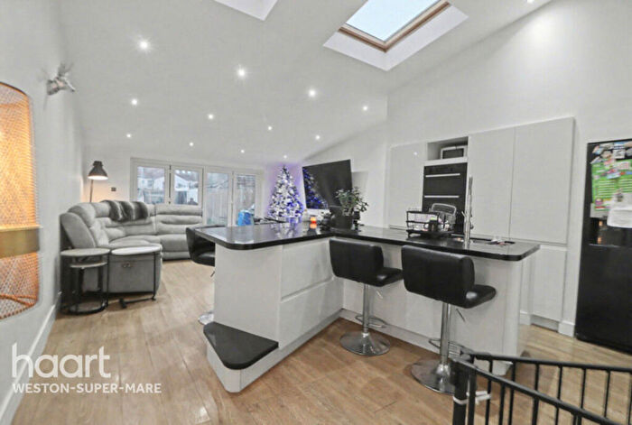 5 Bedroom Semi Detached House For Sale In Rectors Way, Weston-Super-Mare, BS23