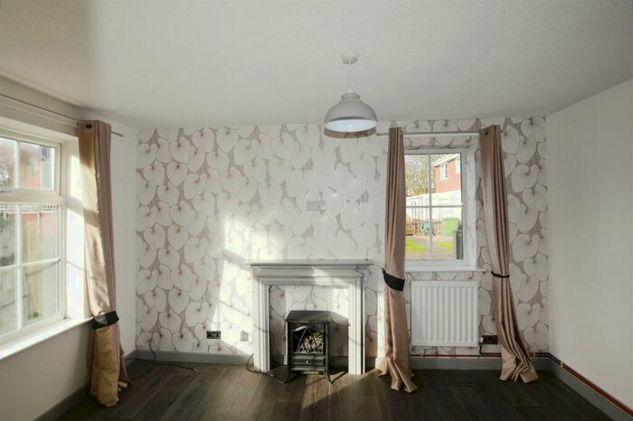 1 Bedroom Maisonette To Rent In Allendale Road, Rainworth, Mansfield, NG21