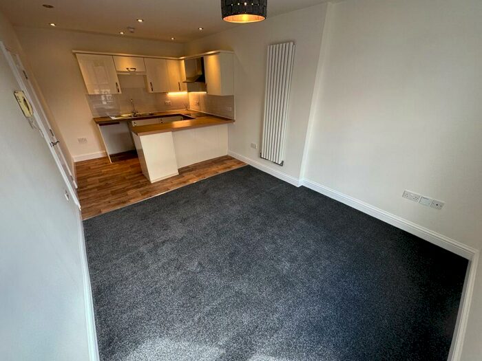 1 Bedroom Flat To Rent In Station Street, Burton-On-Trent, DE14
