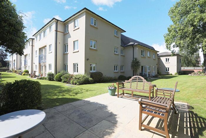 1 Bedroom Apartment For Sale In Lefroy Court, Cheltenham, GL51